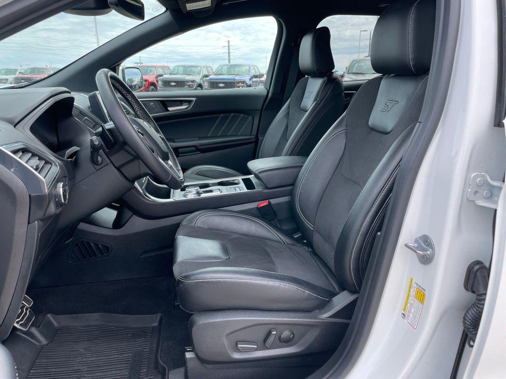 used 2023 Ford Edge car, priced at $31,486