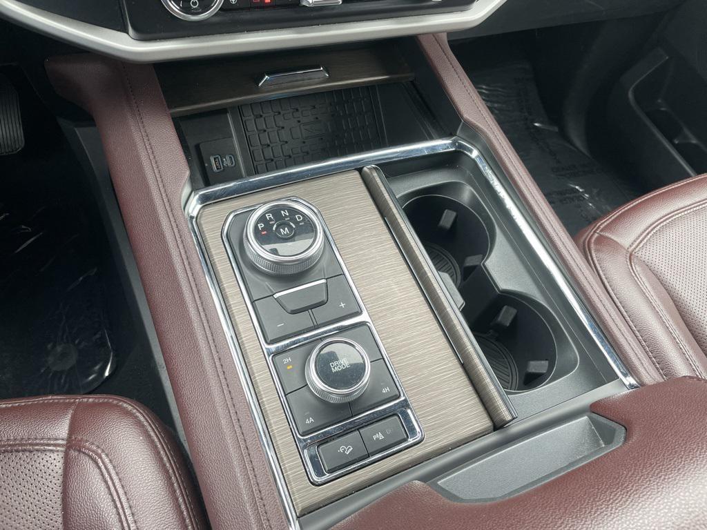 used 2024 Ford Expedition car, priced at $44,999