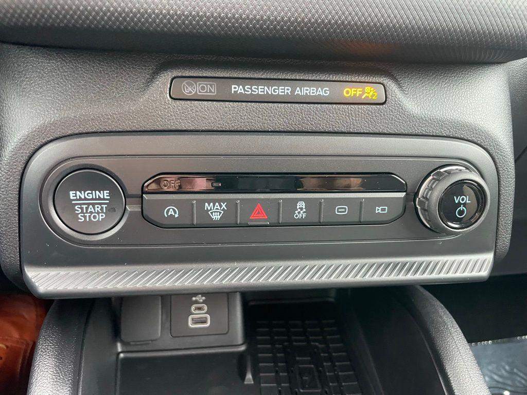 new 2025 Ford Bronco Sport car, priced at $30,277