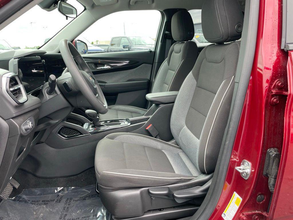 used 2025 Chevrolet TrailBlazer car, priced at $24,486