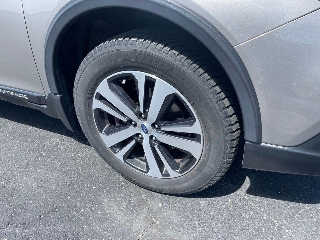 used 2018 Subaru Outback car