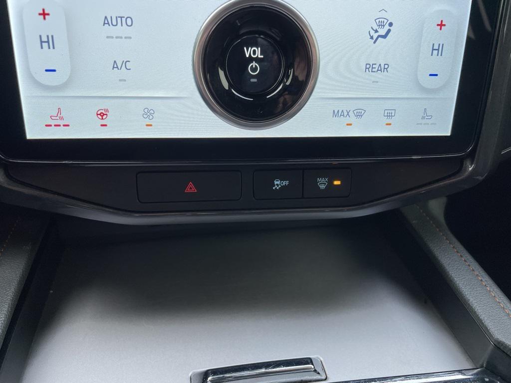 used 2022 Ford Expedition car, priced at $45,991