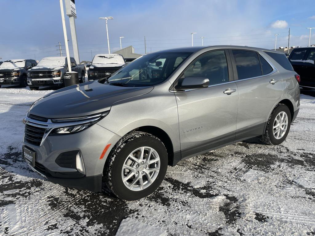 used 2024 Chevrolet Equinox car, priced at $20,999