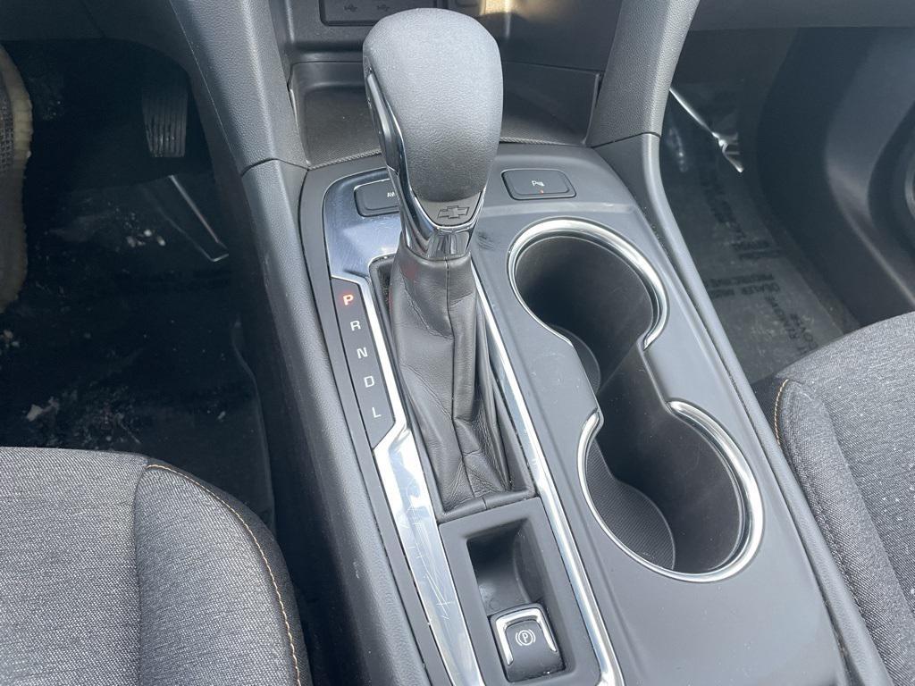 used 2024 Chevrolet Equinox car, priced at $20,999