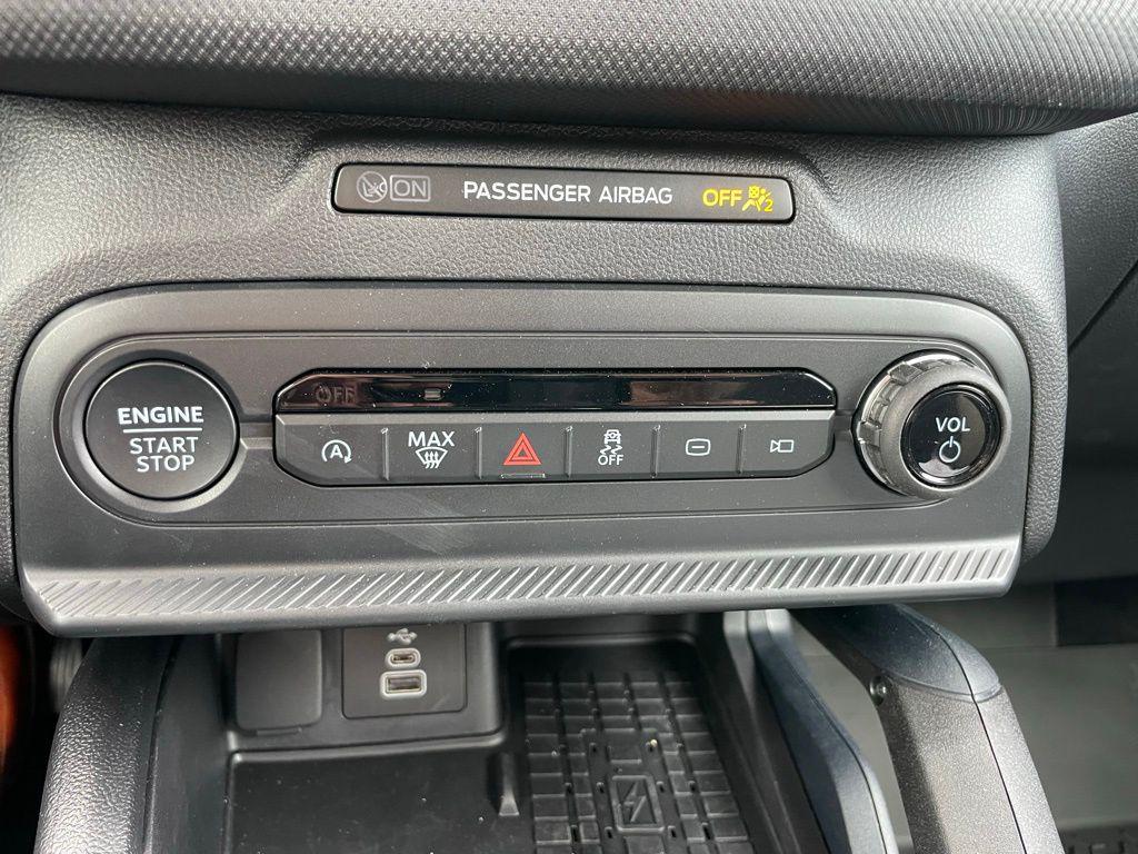 new 2025 Ford Bronco Sport car, priced at $33,536