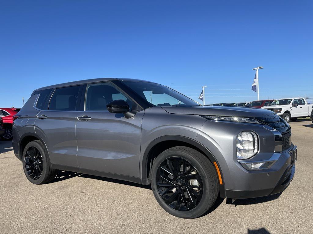 used 2023 Mitsubishi Outlander car, priced at $23,992