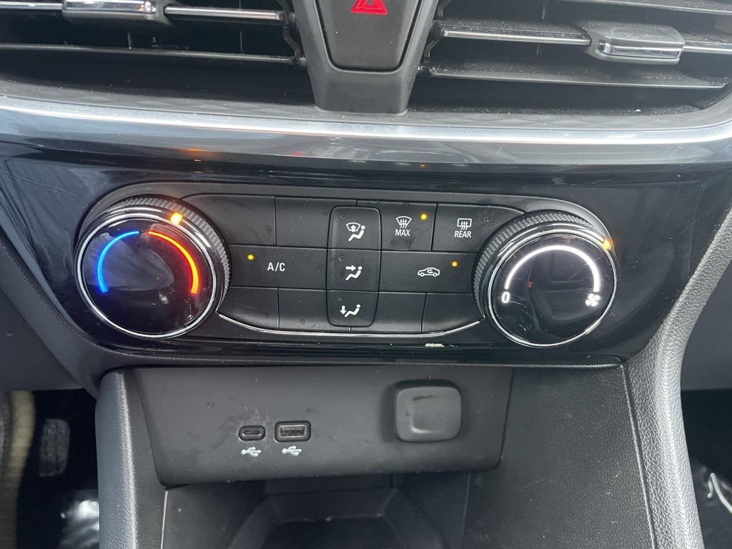 used 2024 Buick Encore GX car, priced at $20,999