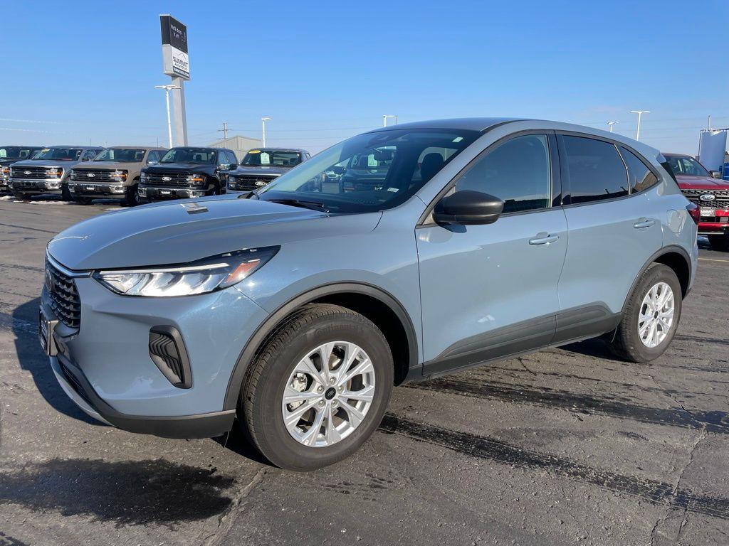 used 2025 Ford Escape car