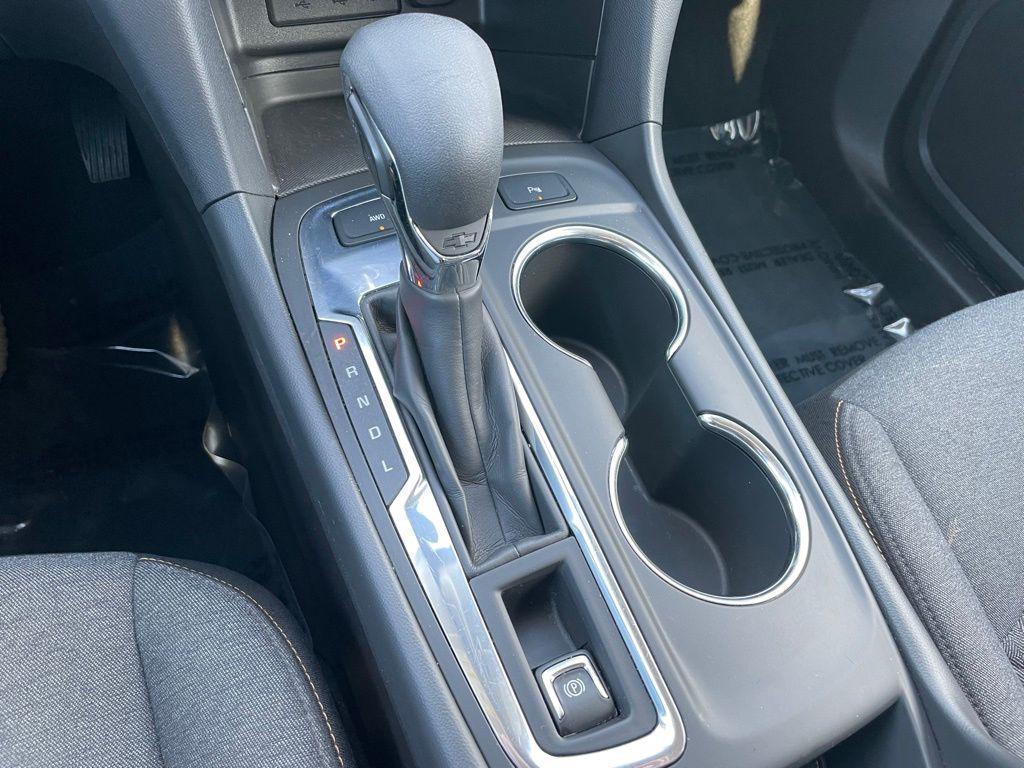 used 2024 Chevrolet Equinox car, priced at $21,291