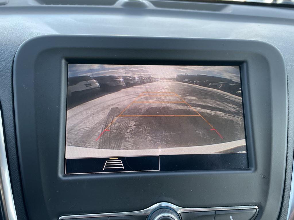 used 2024 Chevrolet Equinox car, priced at $21,999