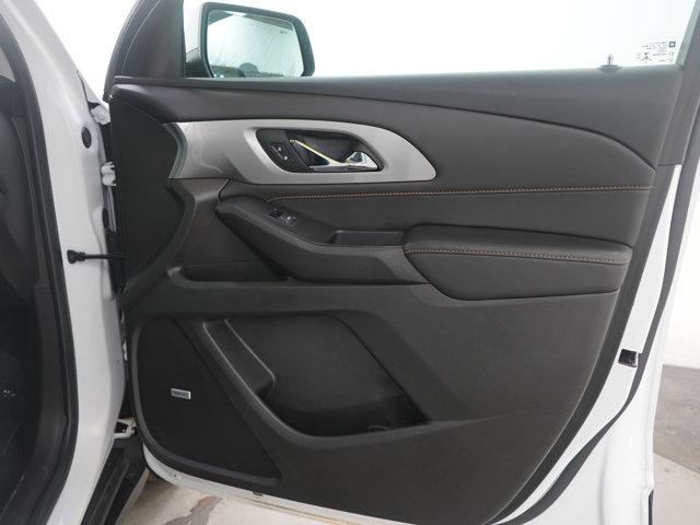 used 2021 Chevrolet Traverse car, priced at $24,998