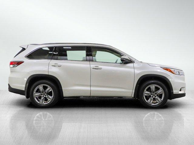 used 2016 Toyota Highlander car, priced at $22,998
