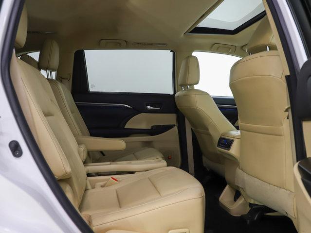 used 2016 Toyota Highlander car, priced at $22,998