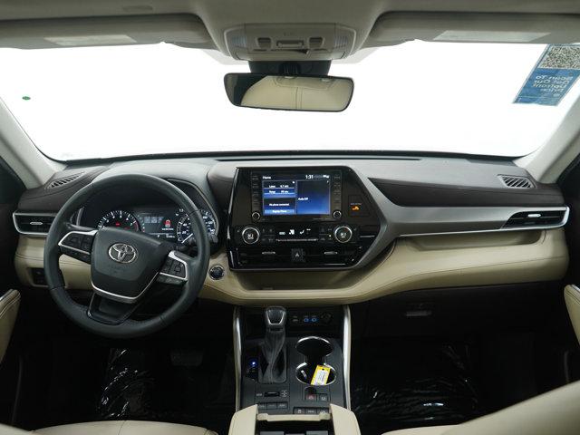 used 2022 Toyota Highlander car, priced at $25,998