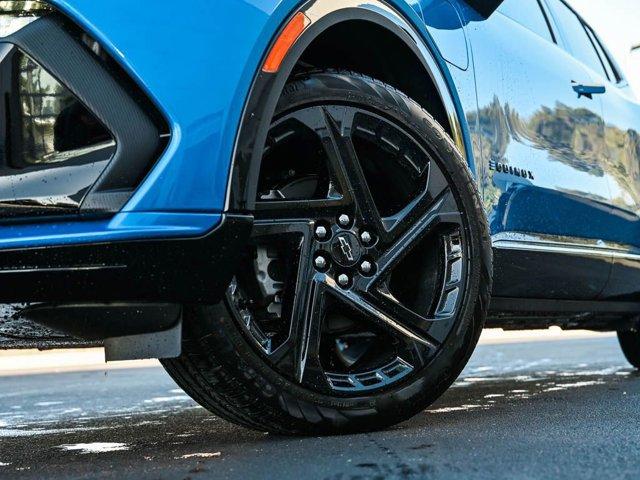 new 2025 Chevrolet Equinox EV car, priced at $37,560