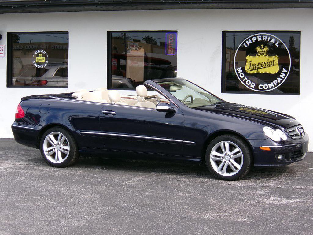 used 2006 Mercedes-Benz CLK-Class car, priced at $8,495