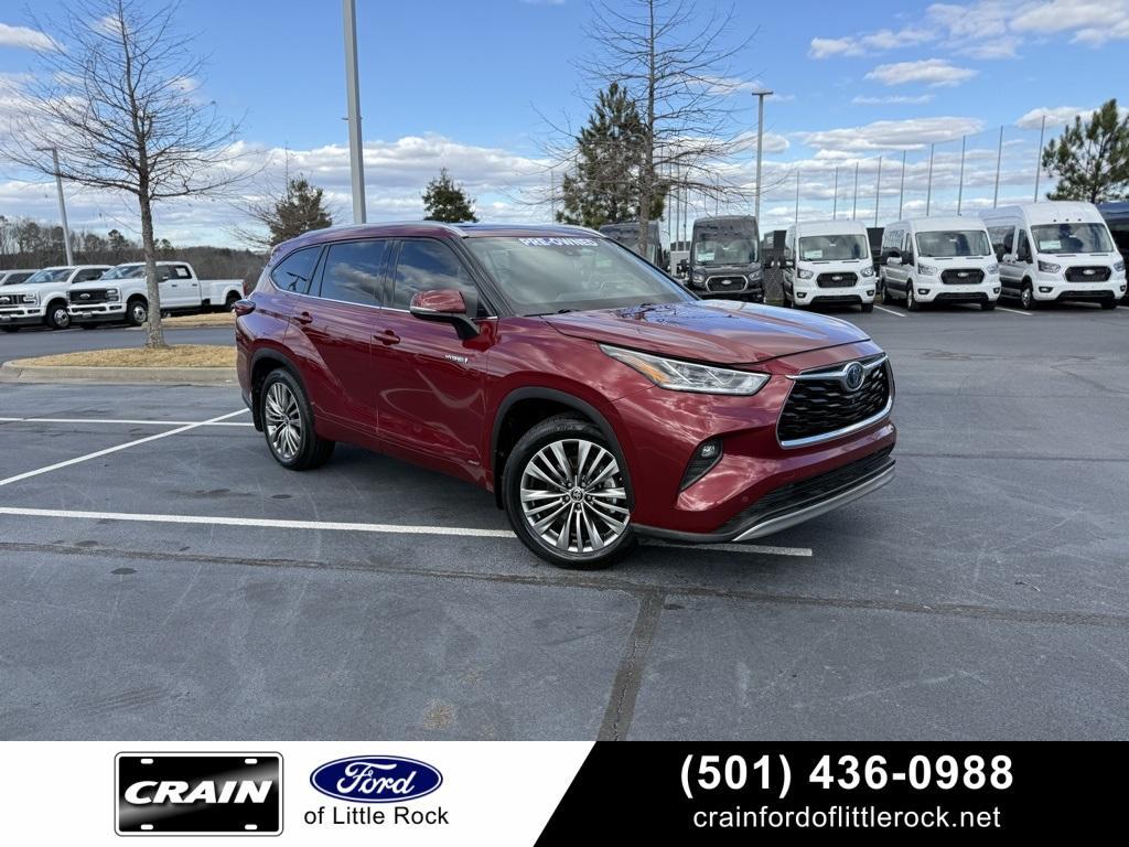 used 2021 Toyota Highlander Hybrid car, priced at $32,448