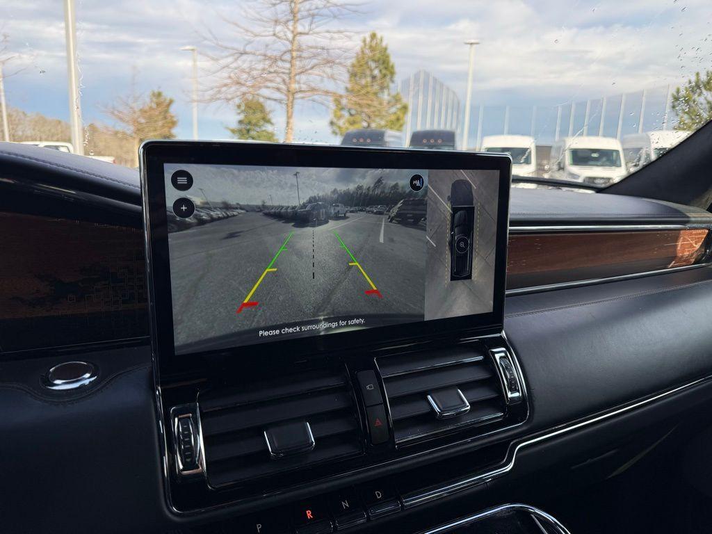 used 2022 Lincoln Navigator car, priced at $53,998