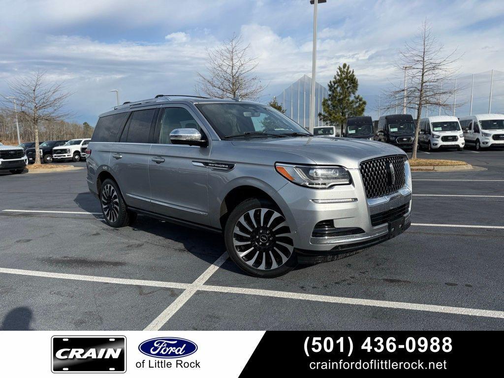 used 2022 Lincoln Navigator car, priced at $53,998
