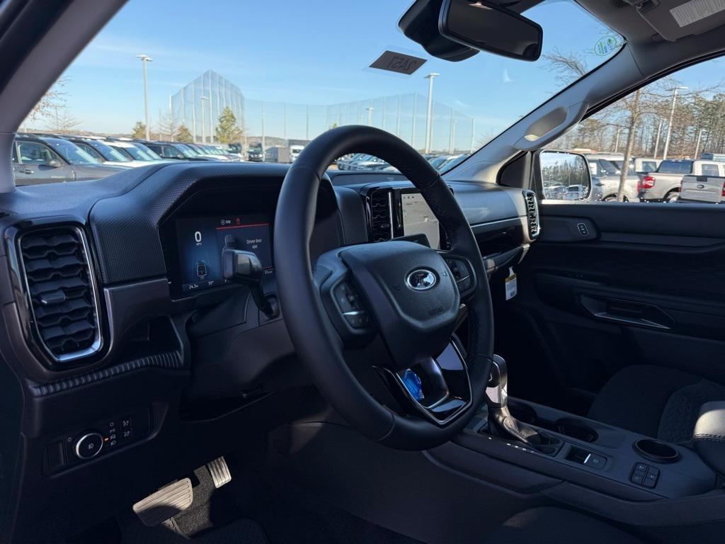 new 2025 Ford Ranger car, priced at $35,890