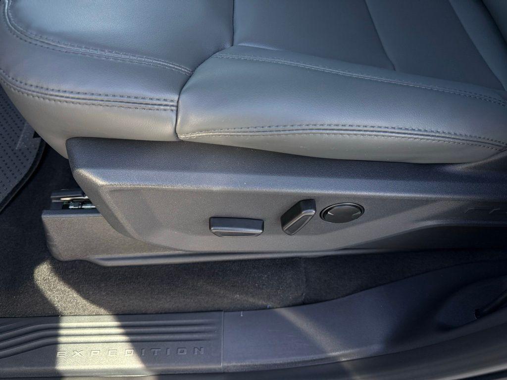 new 2026 Ford Expedition Max car, priced at $75,490