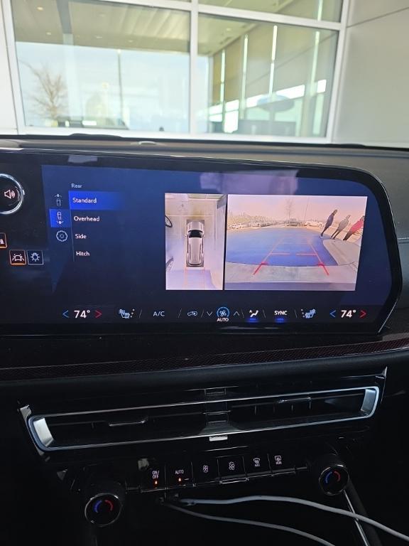 used 2024 Chevrolet Traverse car, priced at $42,997