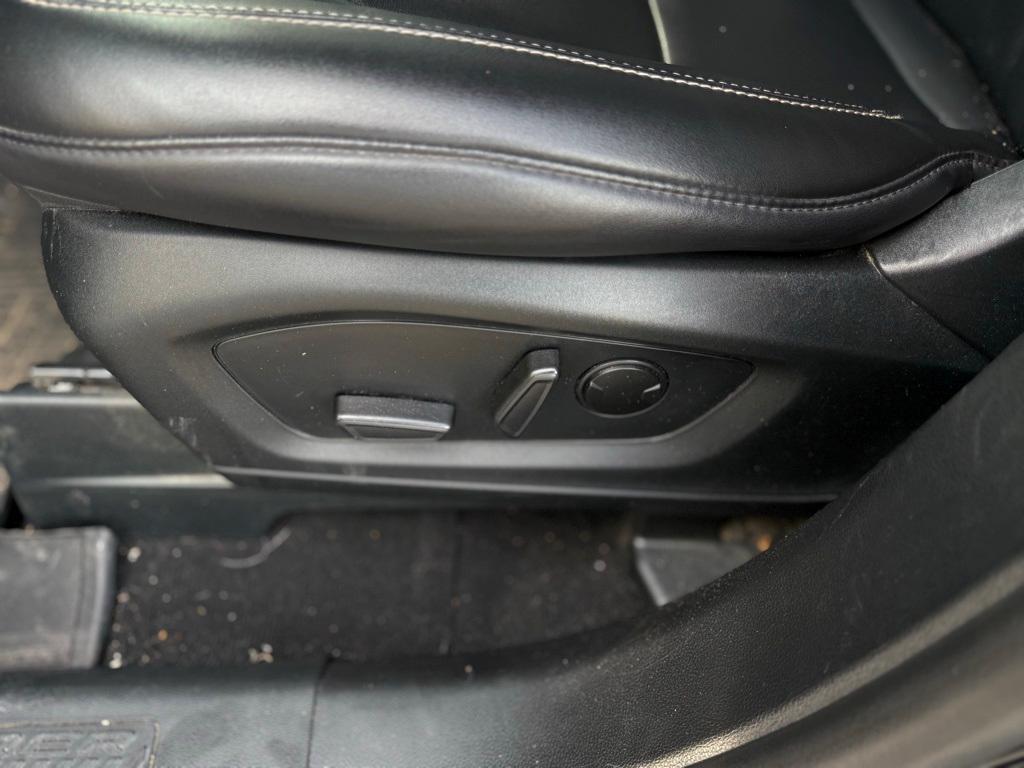 used 2023 Ford Explorer car, priced at $27,466