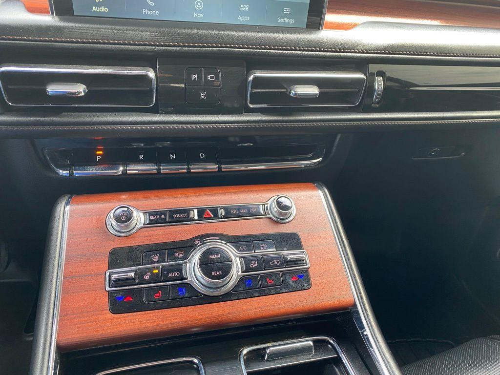 used 2022 Lincoln Aviator car, priced at $44,998