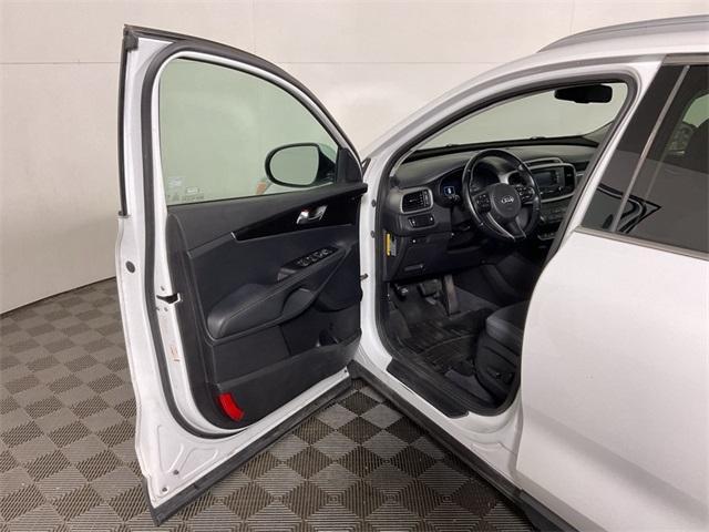 used 2016 Kia Sorento car, priced at $8,000