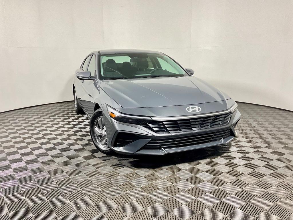 new 2025 Hyundai Elantra car, priced at $21,250