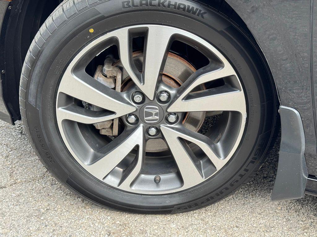 used 2024 Honda Odyssey car, priced at $40,441