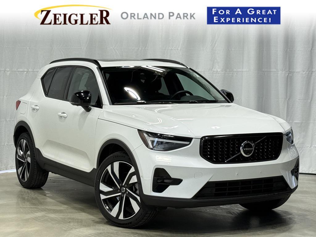 used 2024 Volvo XC40 car, priced at $31,984