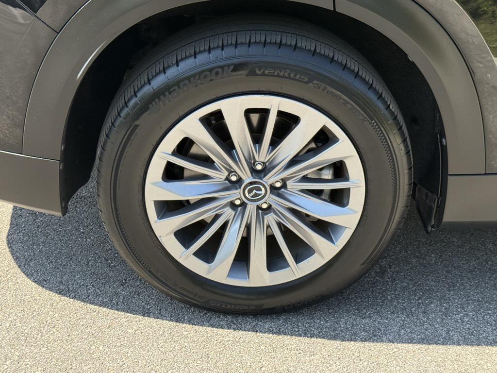 used 2024 Mazda CX-90 car, priced at $26,897