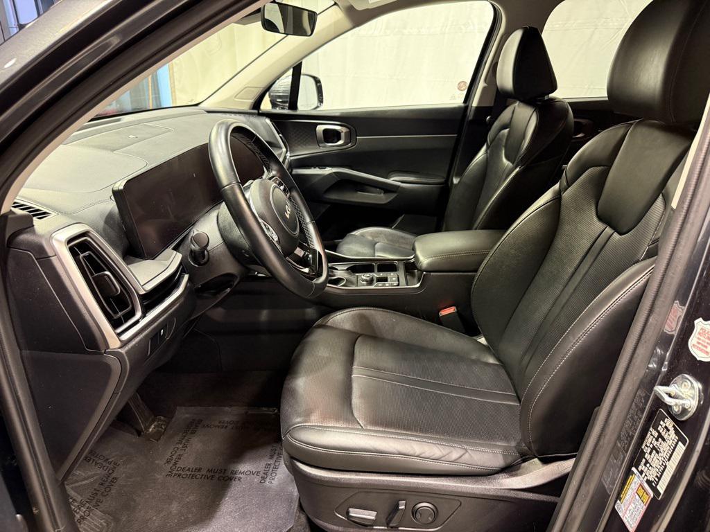 used 2024 Kia Sorento car, priced at $25,229