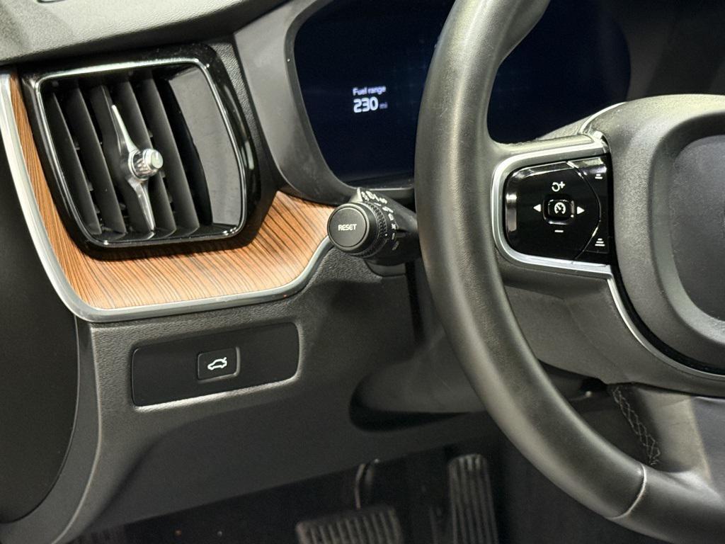 used 2024 Volvo XC60 car, priced at $35,793