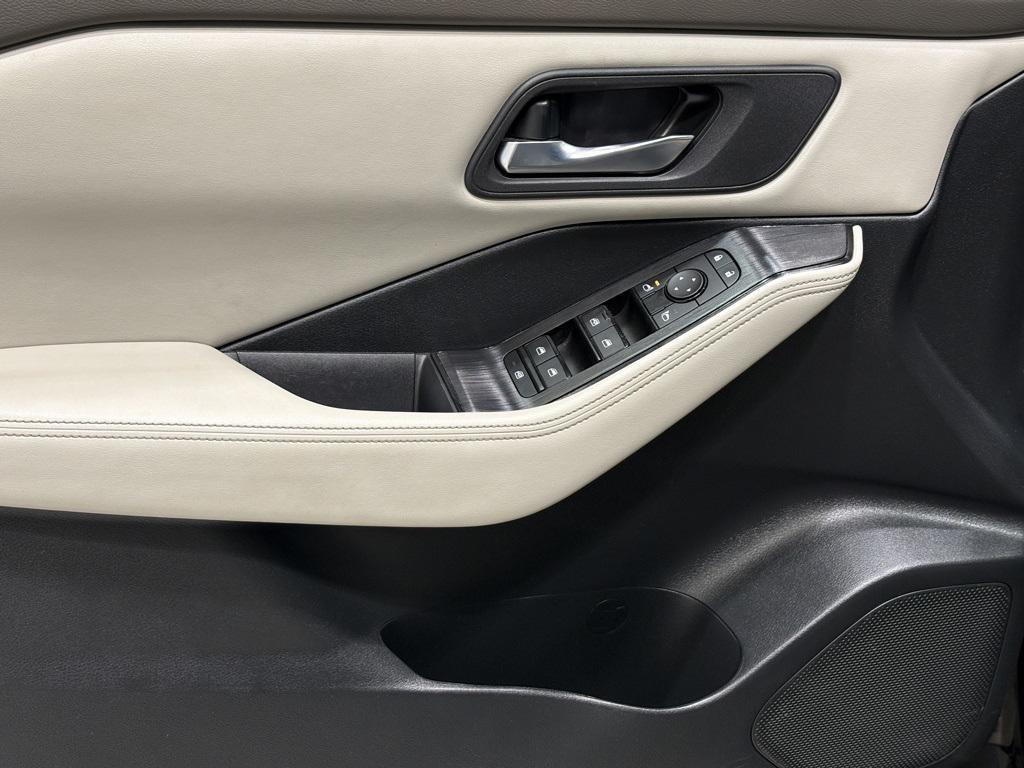 used 2024 Nissan Rogue car, priced at $23,400