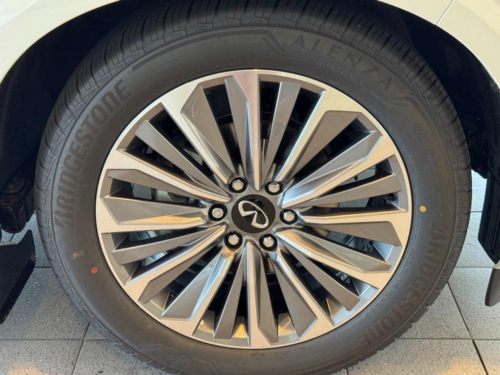 new 2026 INFINITI QX80 car, priced at $87,143