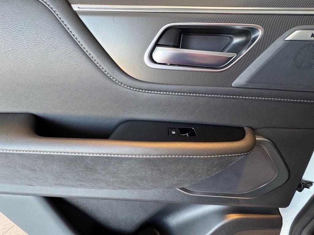 new 2026 INFINITI QX80 car, priced at $87,143