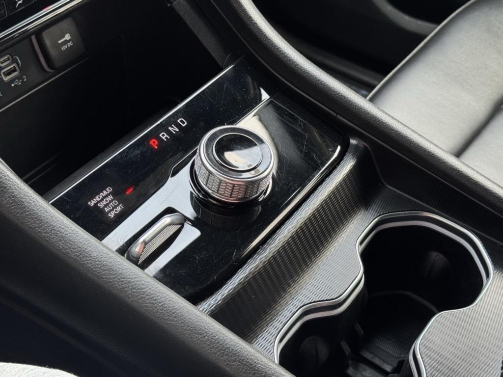 used 2024 Jeep Grand Cherokee car, priced at $27,665