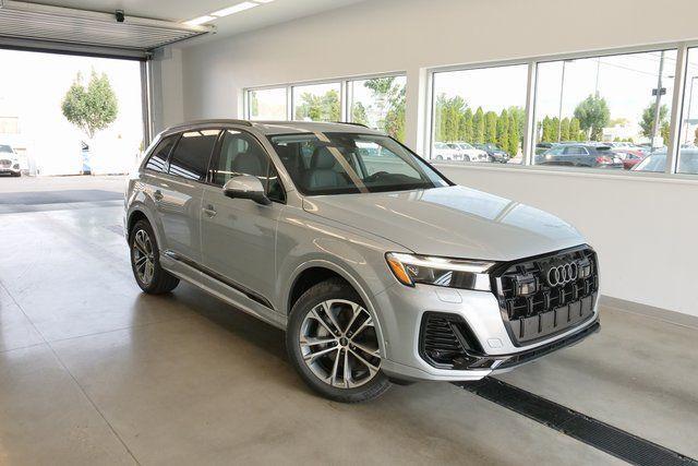 new 2025 Audi Q7 car, priced at $64,267