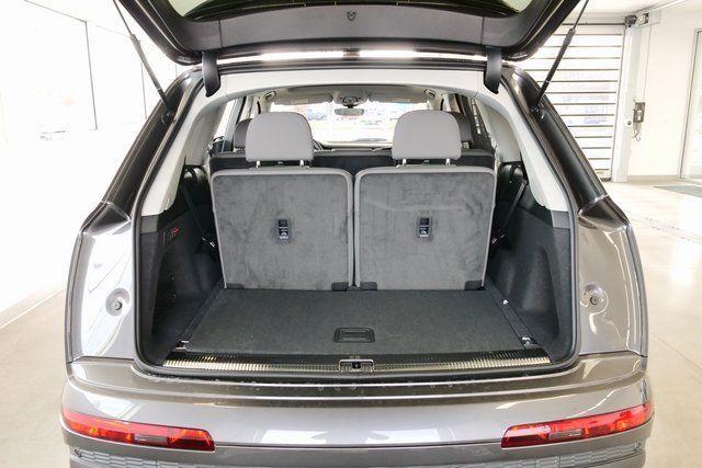 new 2026 Audi Q7 car, priced at $78,255