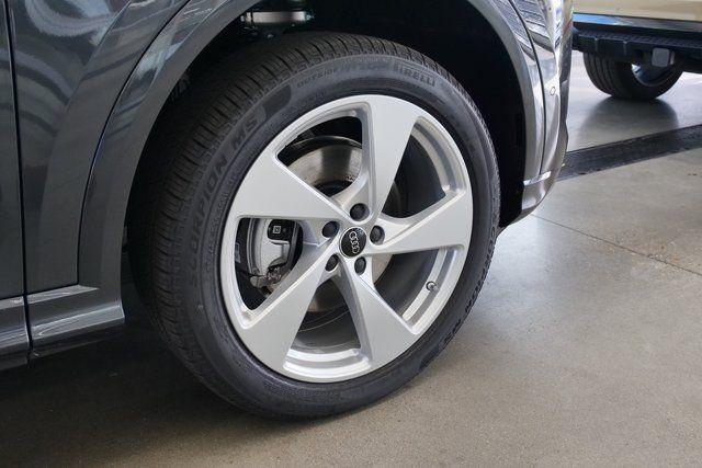 new 2025 Audi Q5 car, priced at $55,547