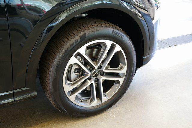 new 2025 Audi Q5 car, priced at $52,532