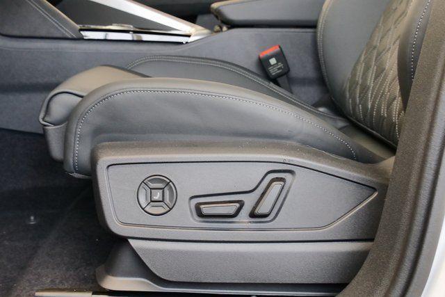 new 2025 Audi SQ5 car, priced at $68,596