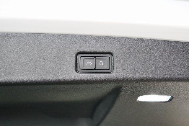 new 2025 Audi Q5 car, priced at $51,568