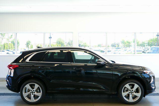 new 2025 Audi Q5 car, priced at $55,263