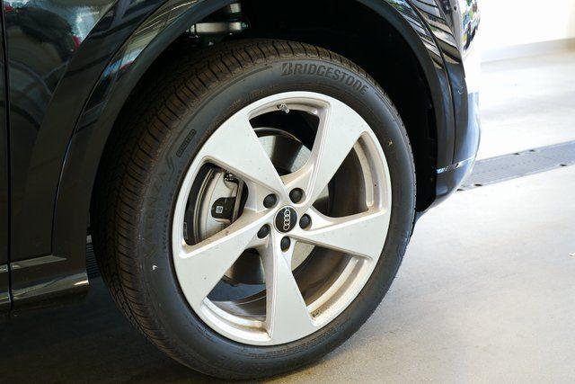 new 2025 Audi Q5 car, priced at $55,263