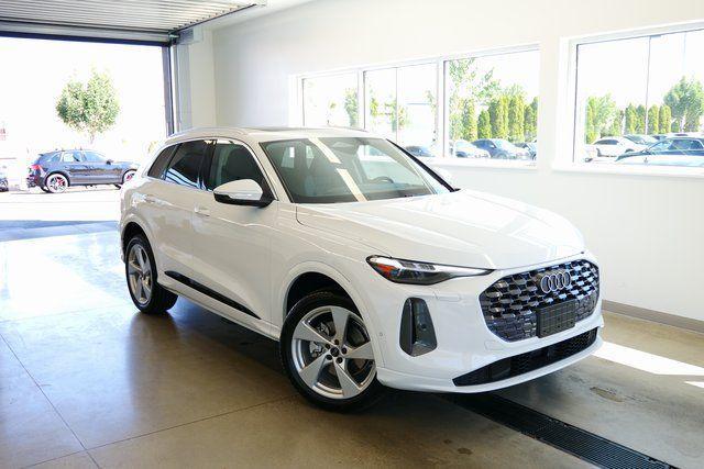new 2025 Audi Q5 car, priced at $56,270