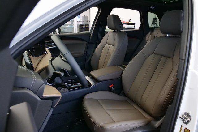 new 2025 Audi Q5 car, priced at $51,119