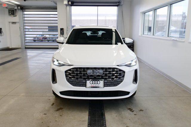 new 2025 Audi Q5 car, priced at $51,119